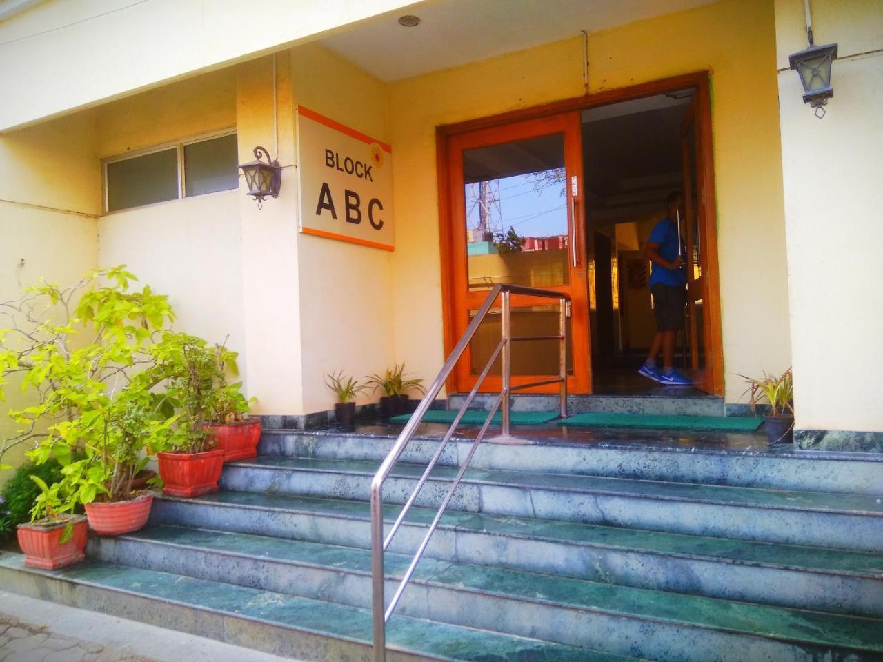 Beach Penthouse, Chennai Exterior photo